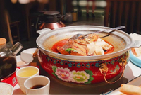 又是牡丹燕菜,又是鲤鱼焙面,豫菜那么好吃,为何挤不进八大菜系